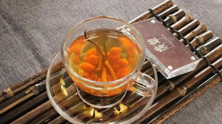 冬蟲(chóng)夏草泡水時(shí)間全解析：泡多久才最有效？